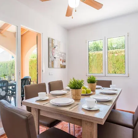 Vila Sans Bosch By *