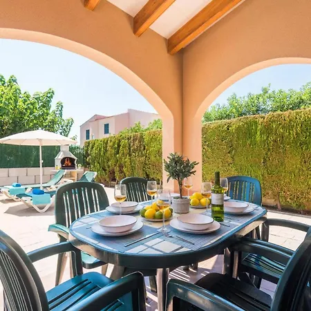 Vila Sans Bosch By *