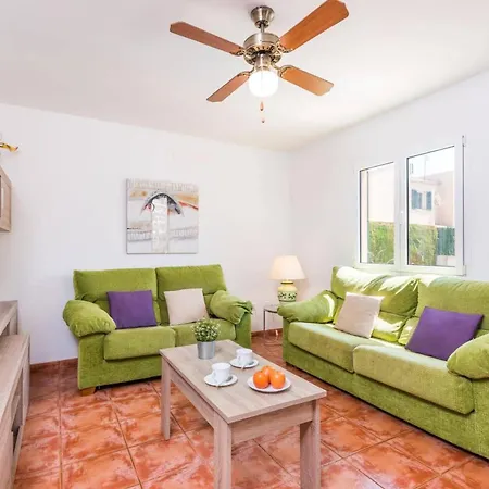 Vila Sans Bosch By *